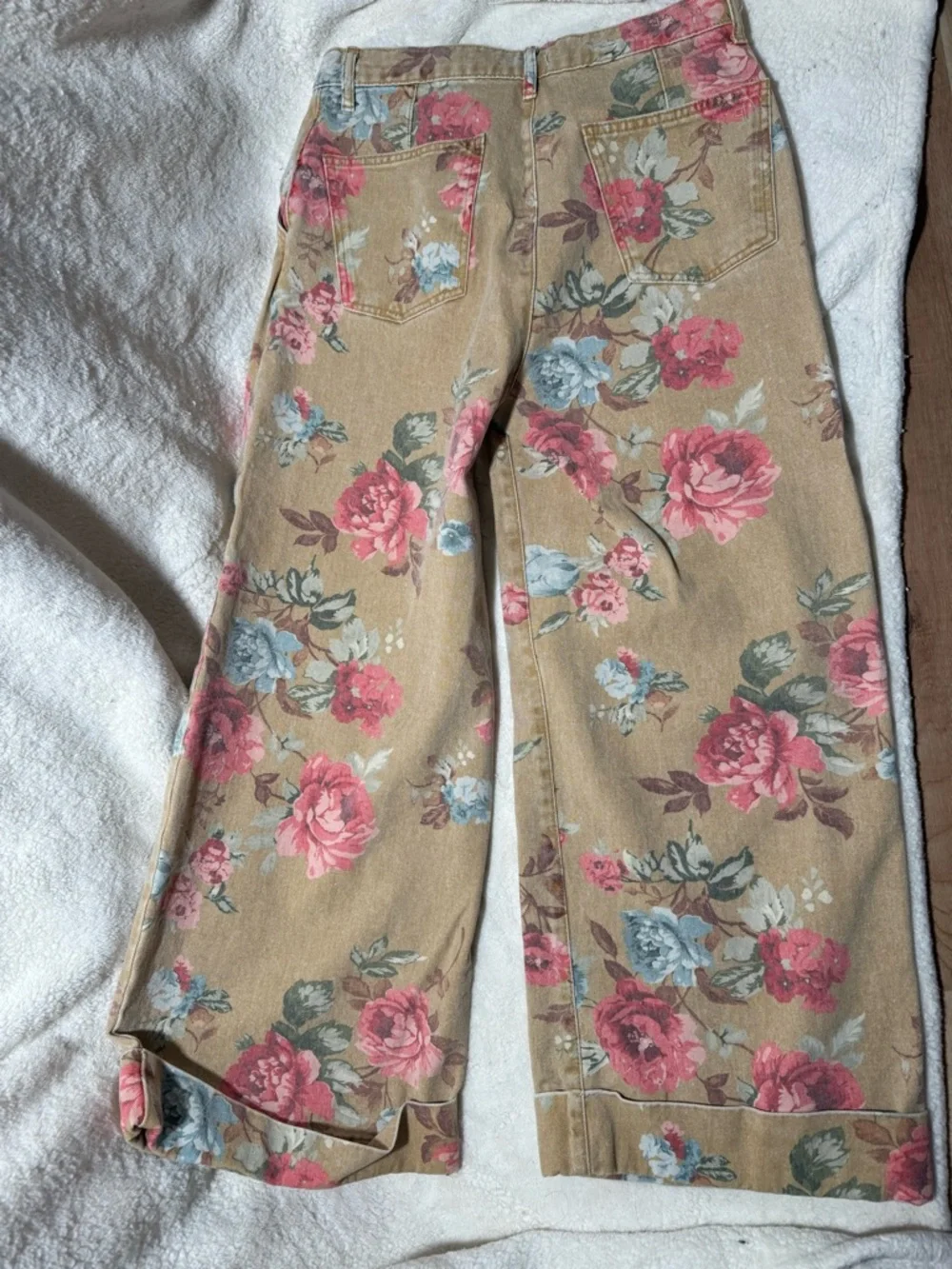 Pilcro Wide Leg Floral Print Pants in Camel with Rose Accents - Picture 3 of 5